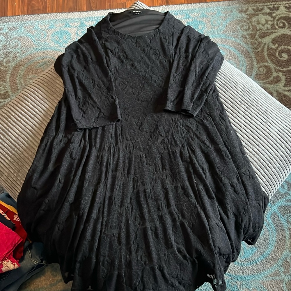 Torrid mini lace fluted dress, size 2 - Picture 2 of 5